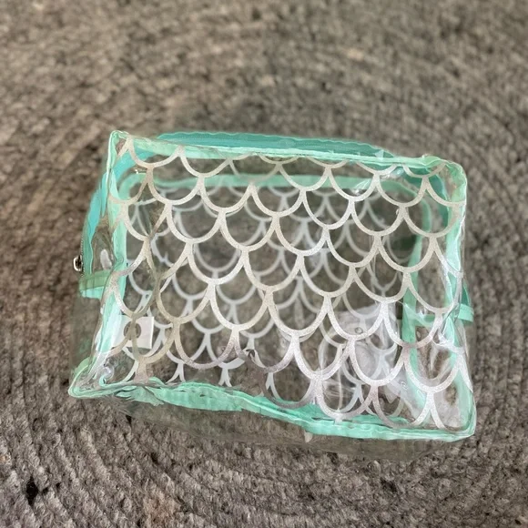 Set of 3 Beautiful Mermaid Bags for Beach Days/Makeup - Picture 4 of 11